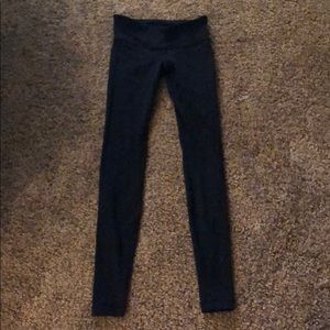 Black lulu lemon leggings